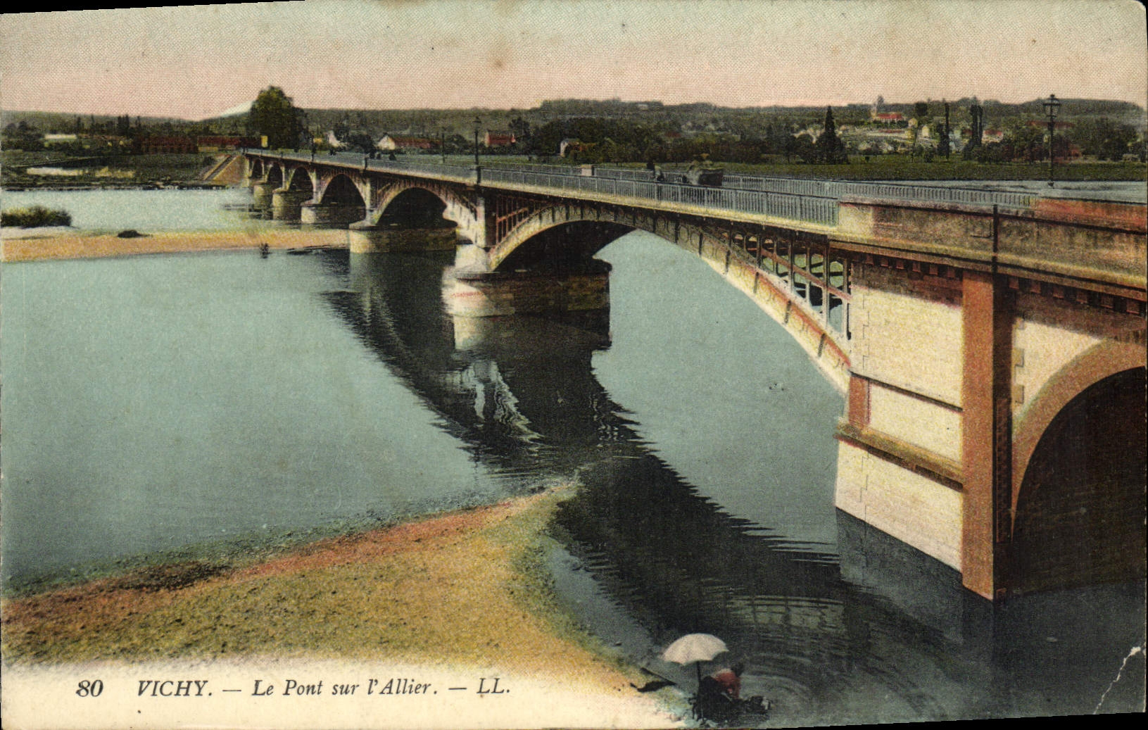 CPA Vichy Le pont sur l'allier