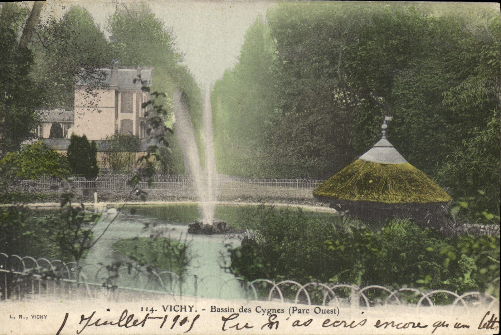 VINTAGE POSTCARD Vichy Basin Of the Swans western Park