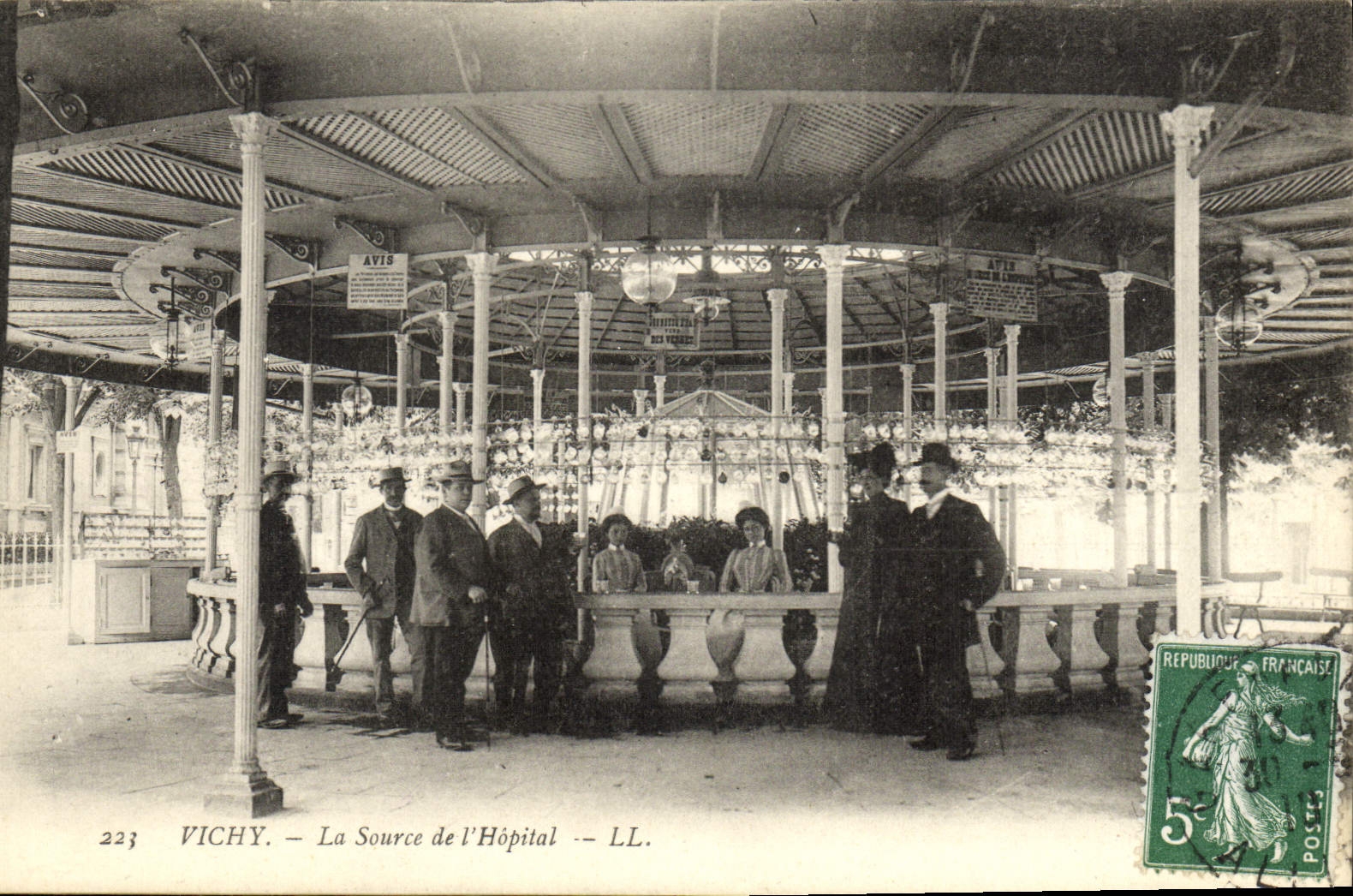 CPA Vichy La Source De l'Hopital