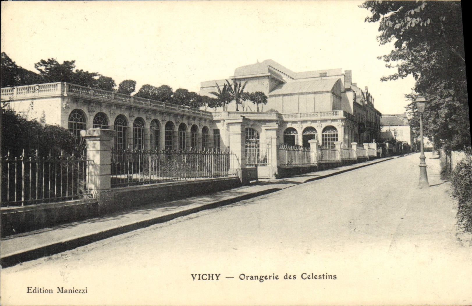 CPA Vichy Orangerie des Celestins