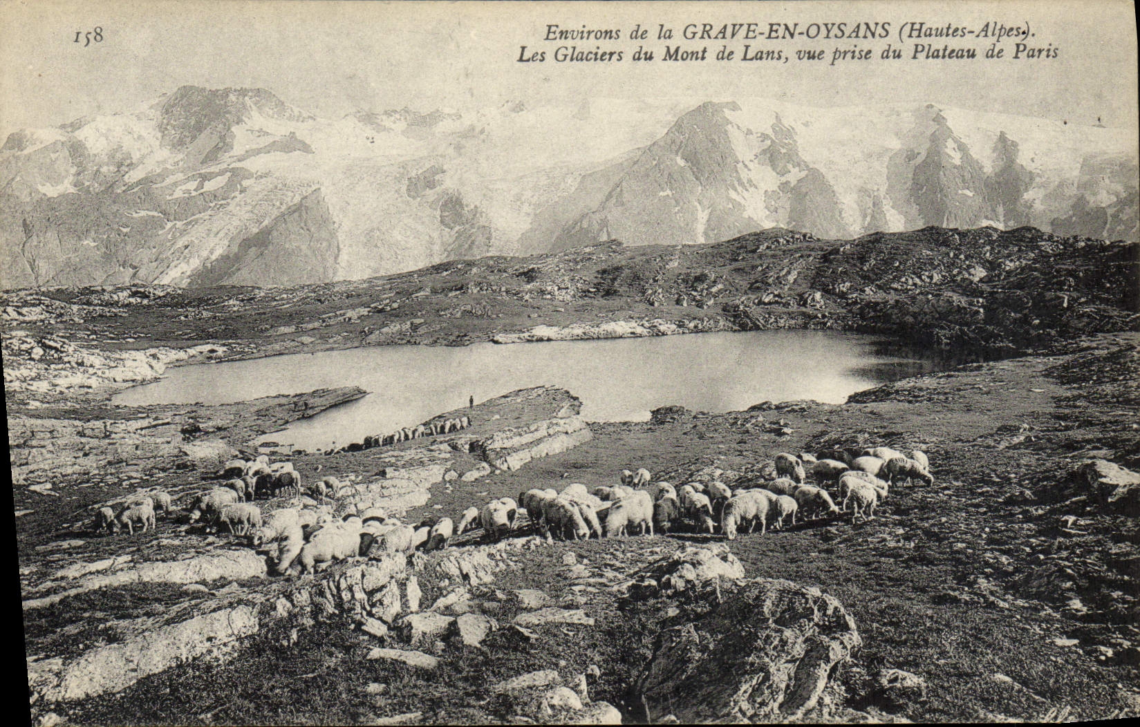 CPA Environs De La Grave En Oysans Les Glaciers Du Mont de lans vue prise du plateau de Paris Moutons