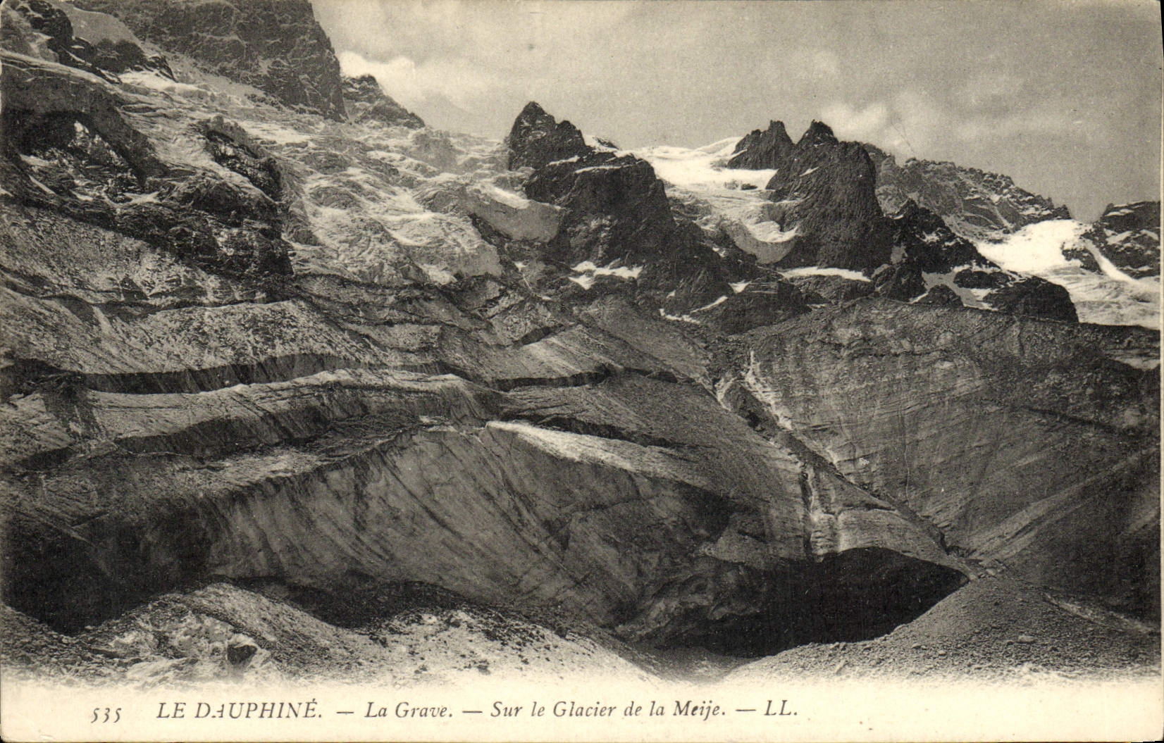CPA Le Dauphine La Grave Sur Le Glacier De La Meije