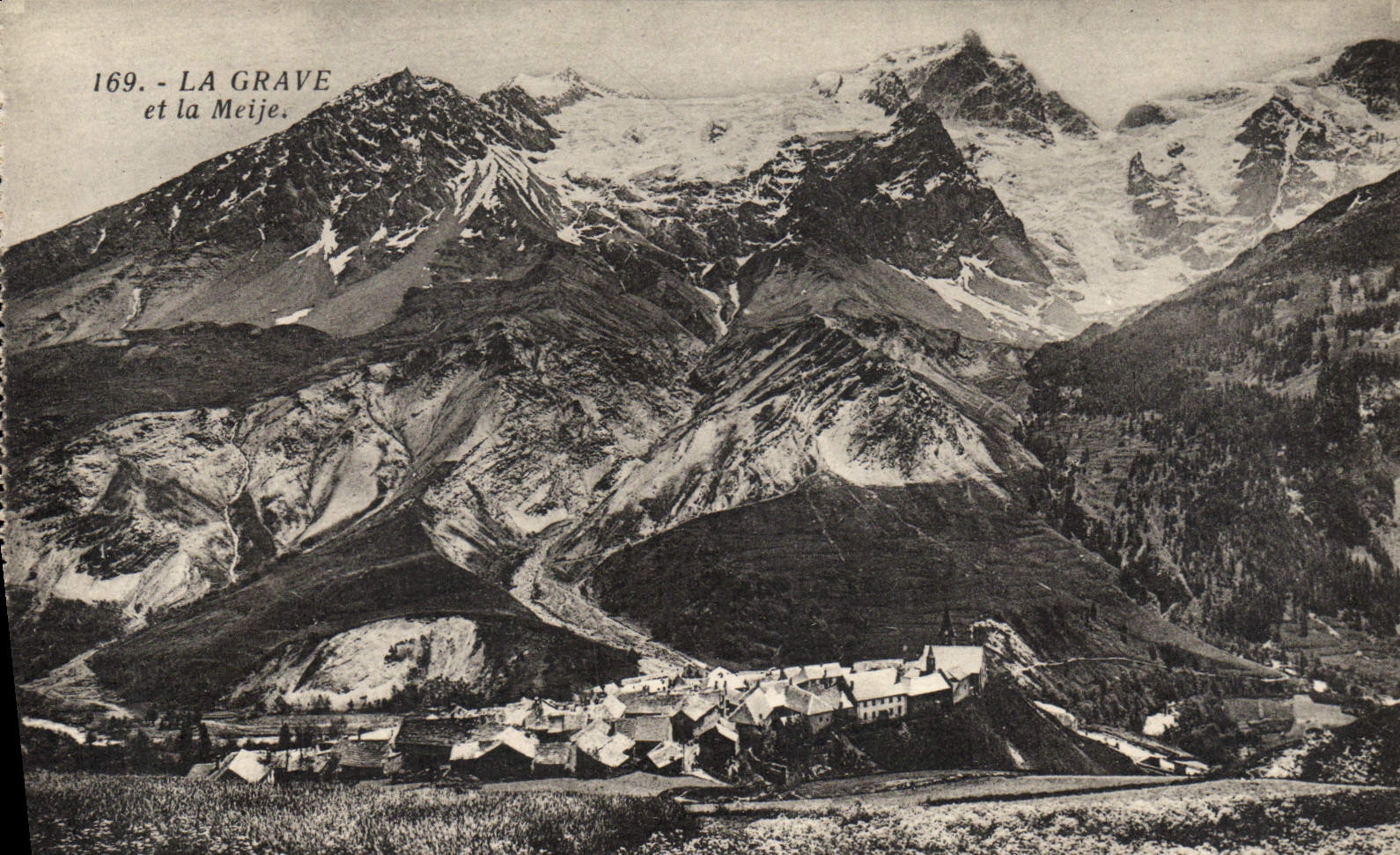 CPA La Grave Et la maije