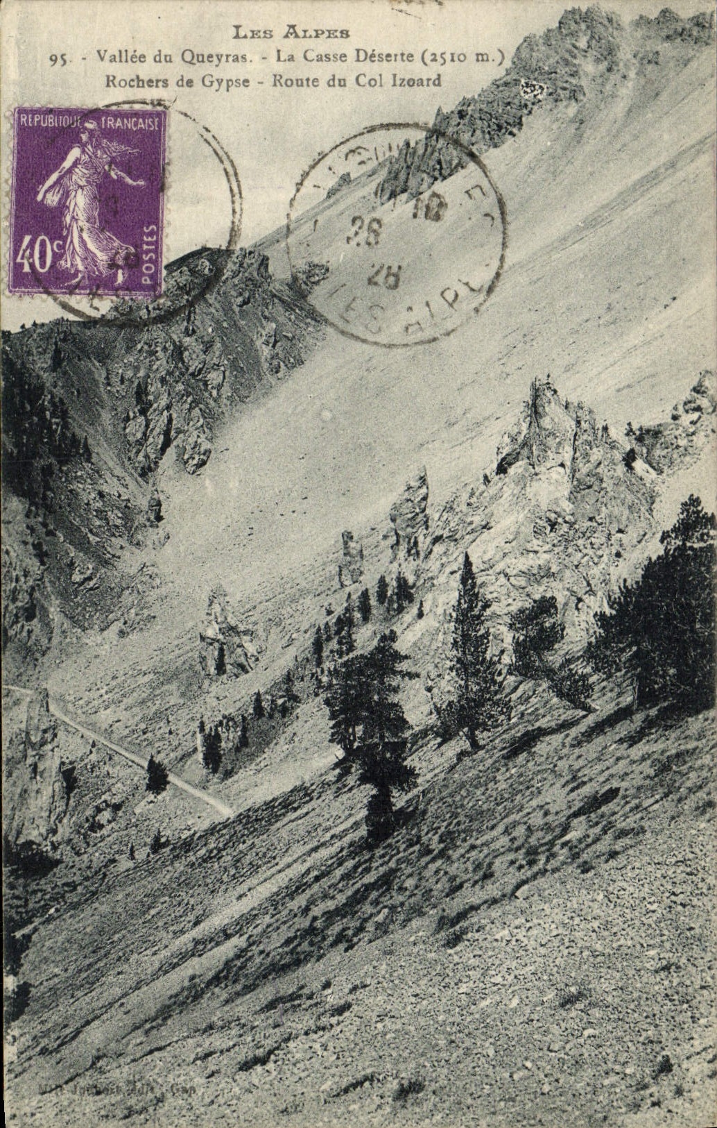 CPA Les Alpes Vallee Du Queyras La Casse Deserte Rochers de Gypse Route du col Izoard