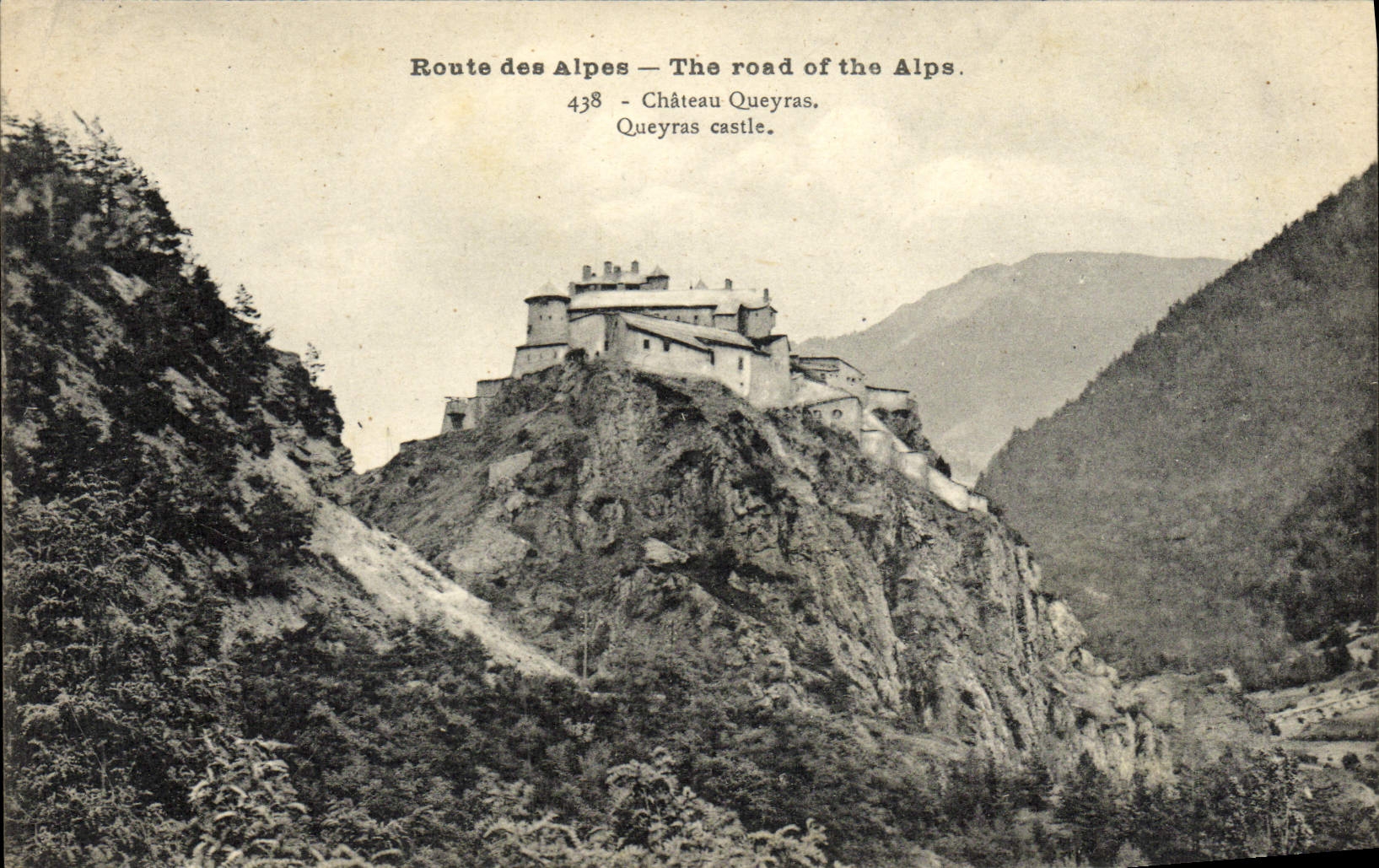 CPA Route Des Alpes Chateau Queyras