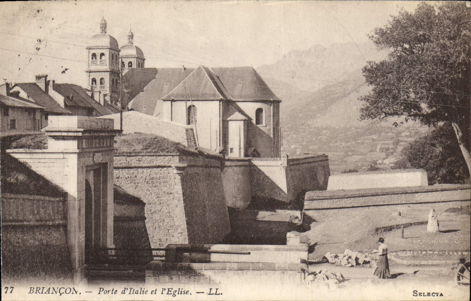 La POSTAL Briançon de la VENDIMIA lleva de Italia y de la iglesia