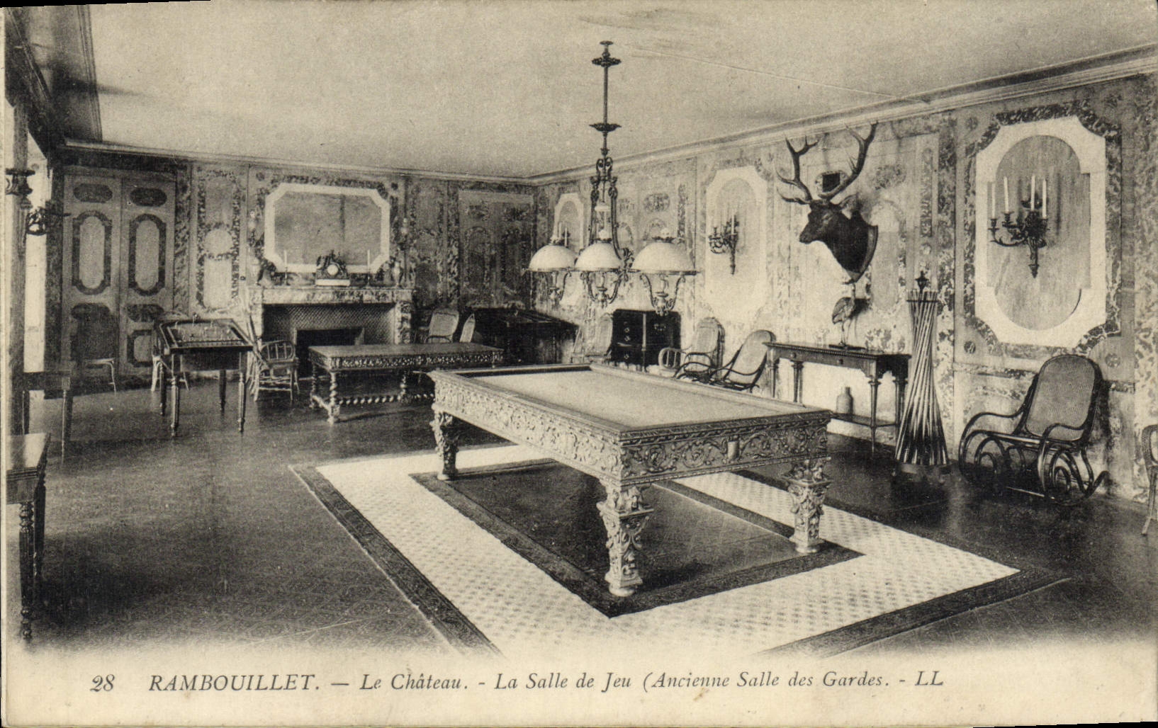 CPA Rambouillet Le Chateau La Salle De Jeu Ancienne salle des gardes