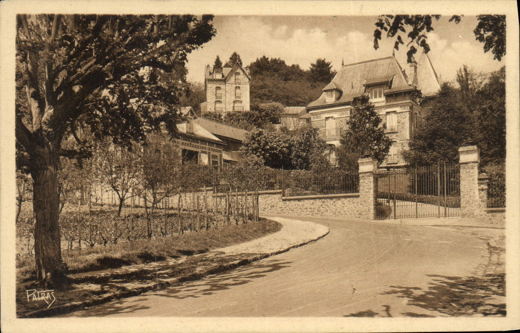 VINTAGE POSTCARD Palaiseau Street Denfert Rochereau