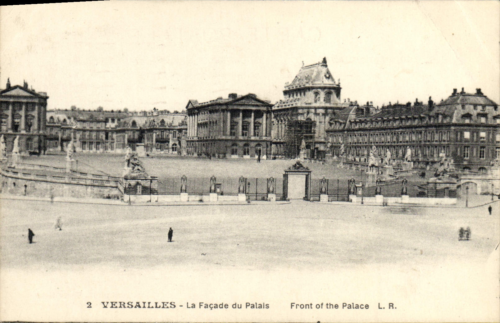 VINTAGE POSTCARD Versailles the Frontage of the Palate