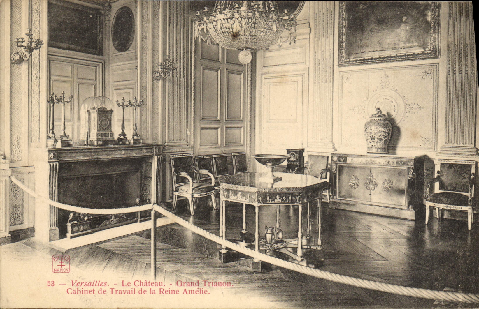 VINTAGE POSTCARD Versailles the Castle Large Trianon Study of the Amelie Queen
