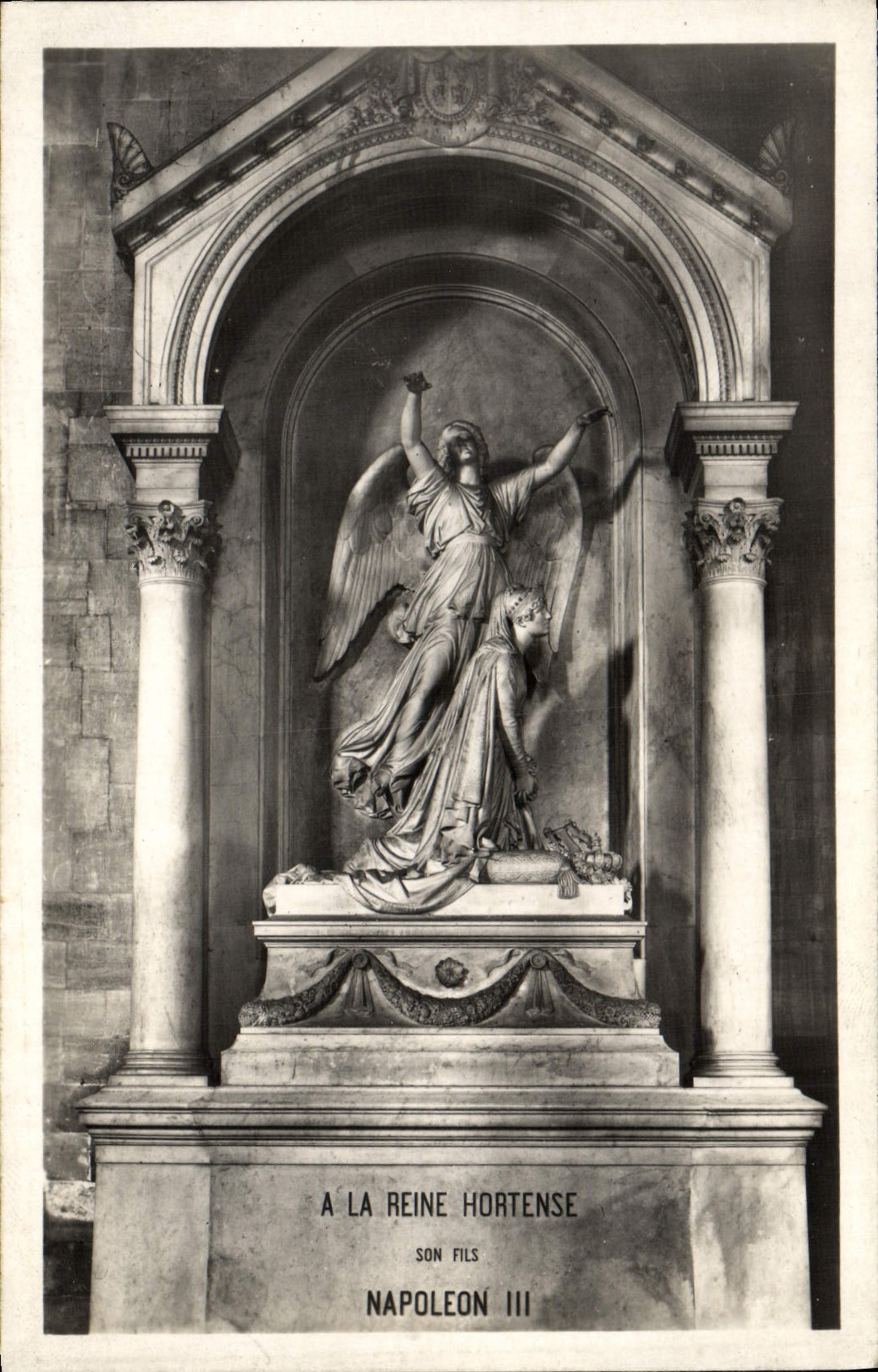 CPA Malmaison A la reine Hortense Napoleon 1er