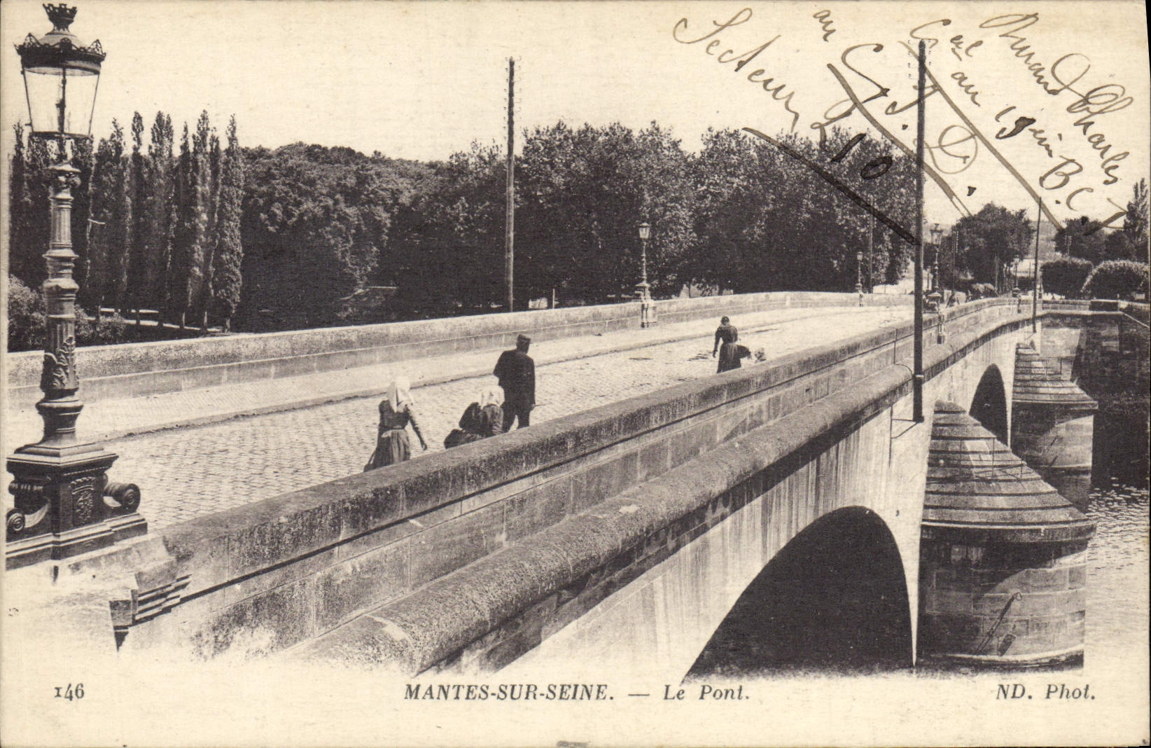 CPA Mantes Sur Seine Le Pont
