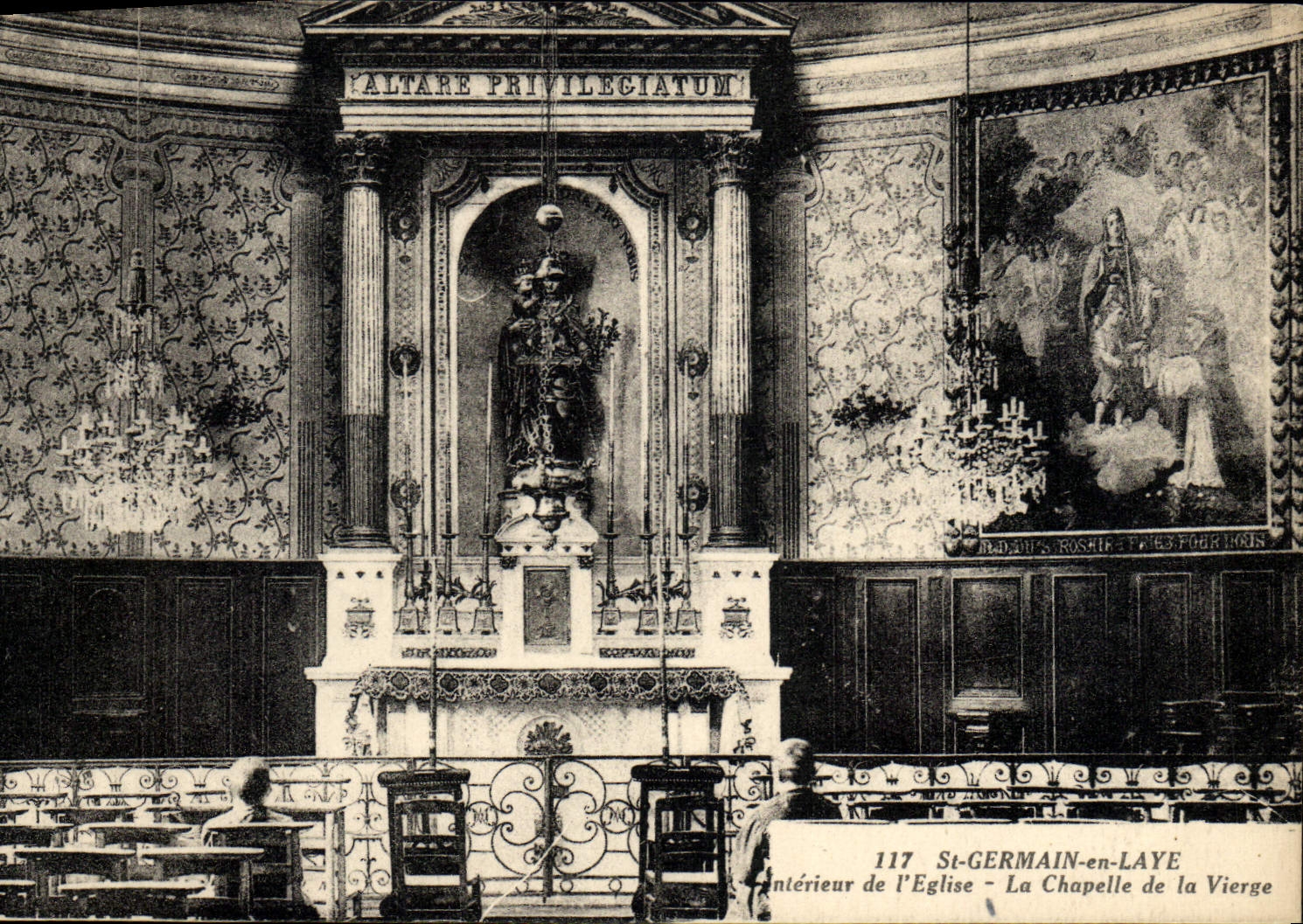 CPA St Germain en Laye Interieure de L'Eglise La Chapelle de la Vierge