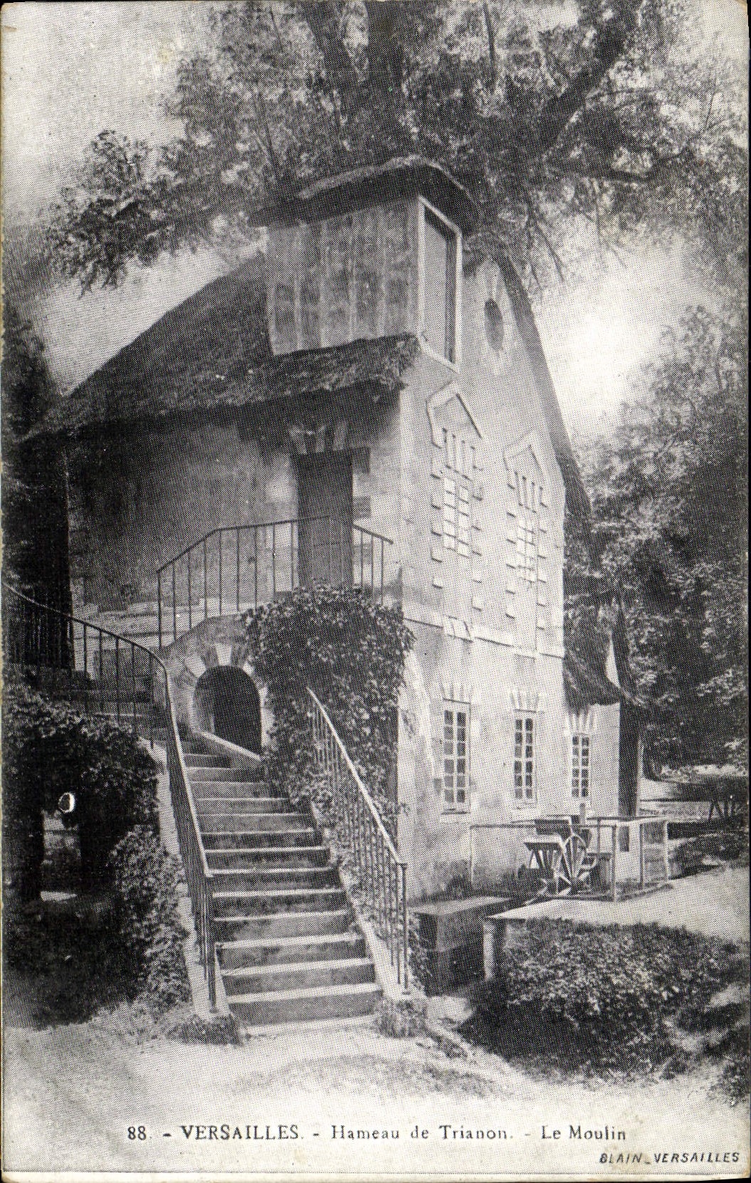 VINTAGE POSTCARD Versailles Hamlet of Trianon the mill
