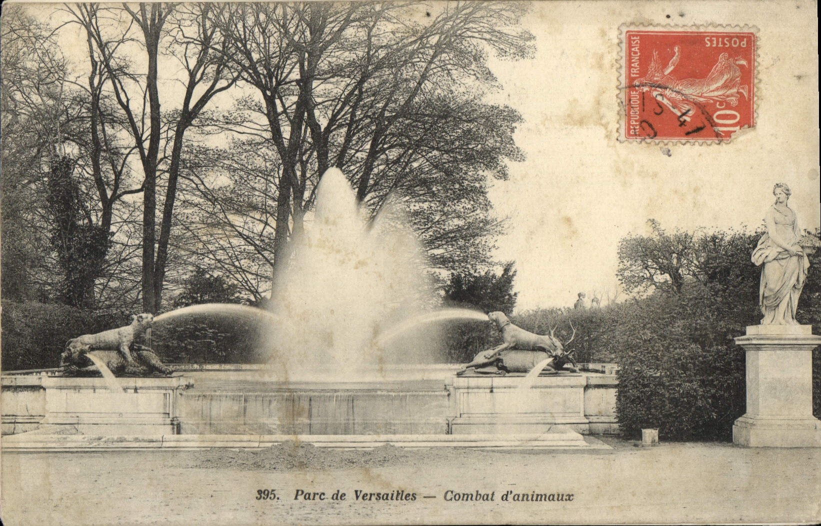 VINTAGE POSTCARD Versailles Park of Combat of animals