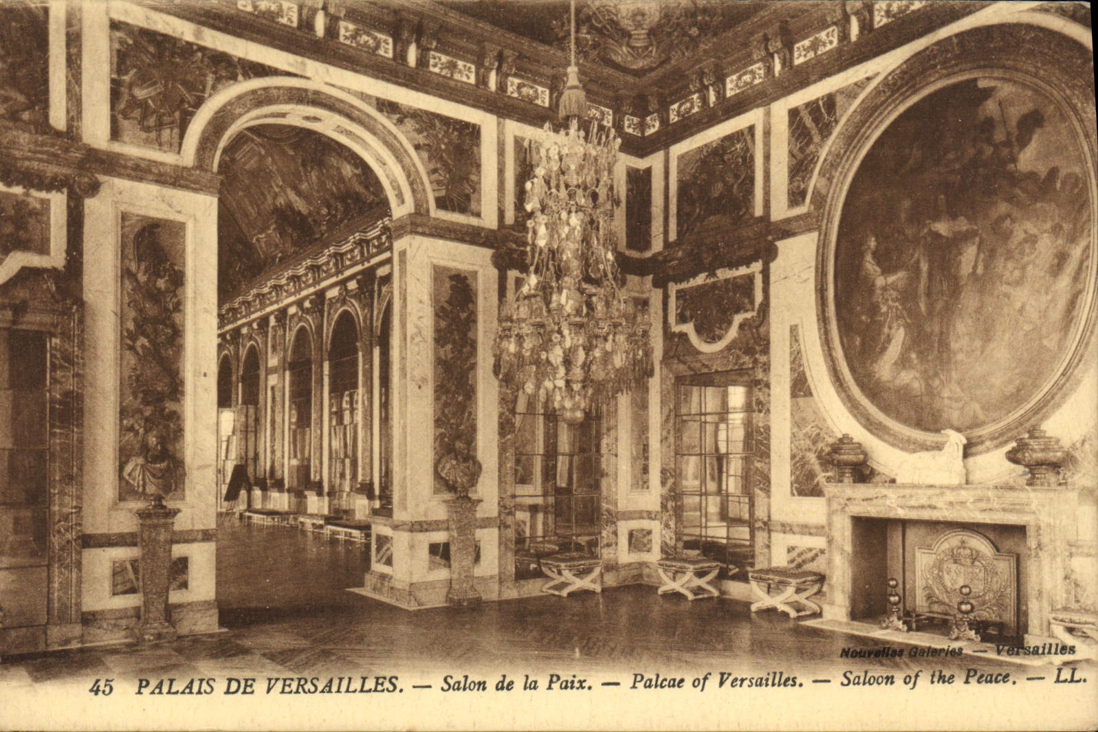 VINTAGE POSTCARD Versailles Palate Of Living room of Peace