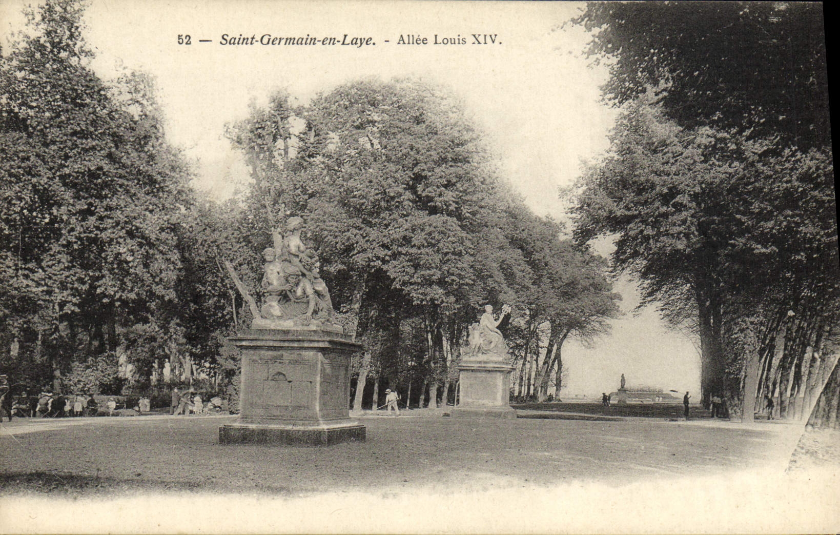 CPA Saint Germain en Laye Allee Louis XIV