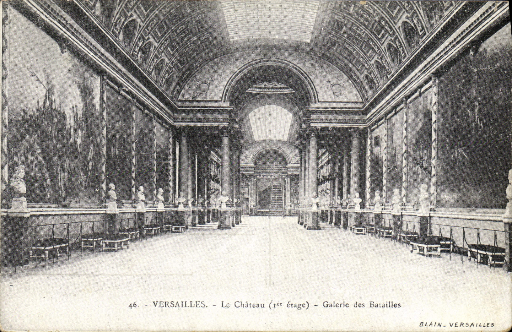 VINTAGE POSTCARD Versailles the Castle Gallery of Batailies