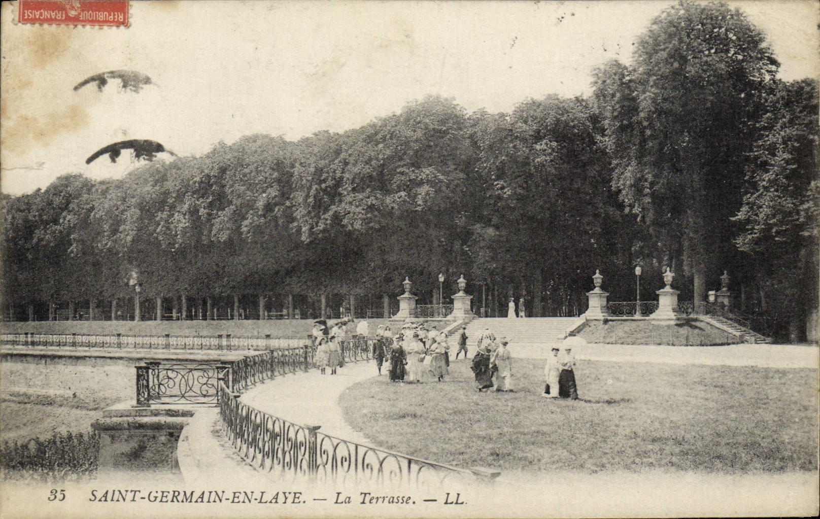CPA Saint Germain en Laye La Terrasse