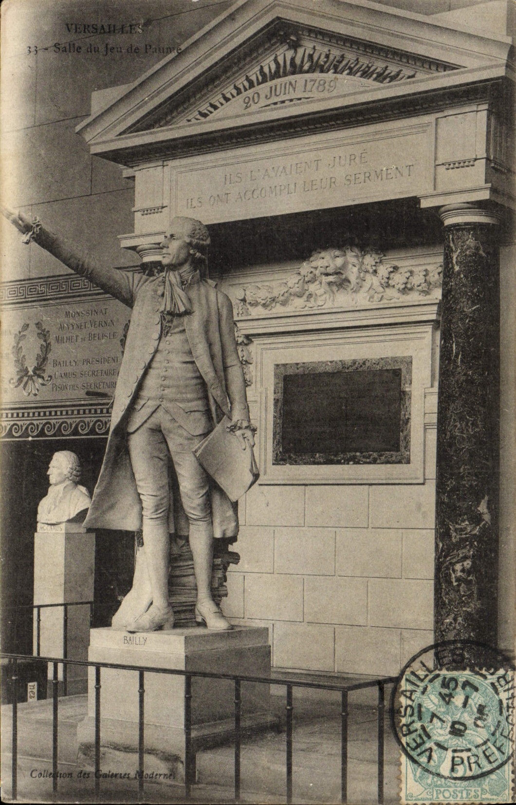 VINTAGE POSTCARD Versailles Room of the play of palm