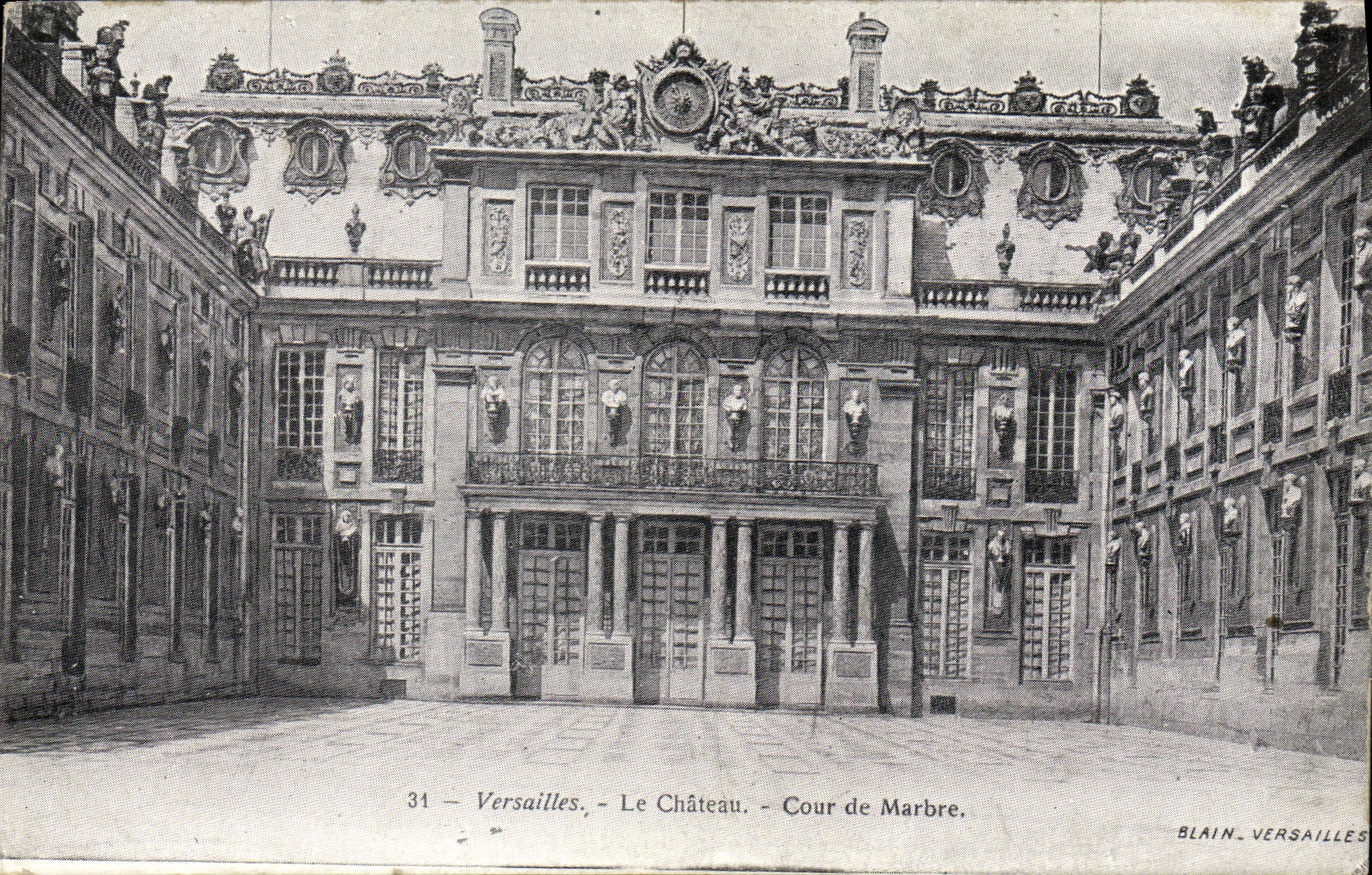 VINTAGE POSTCARD Versailles the Castle Court of Marble