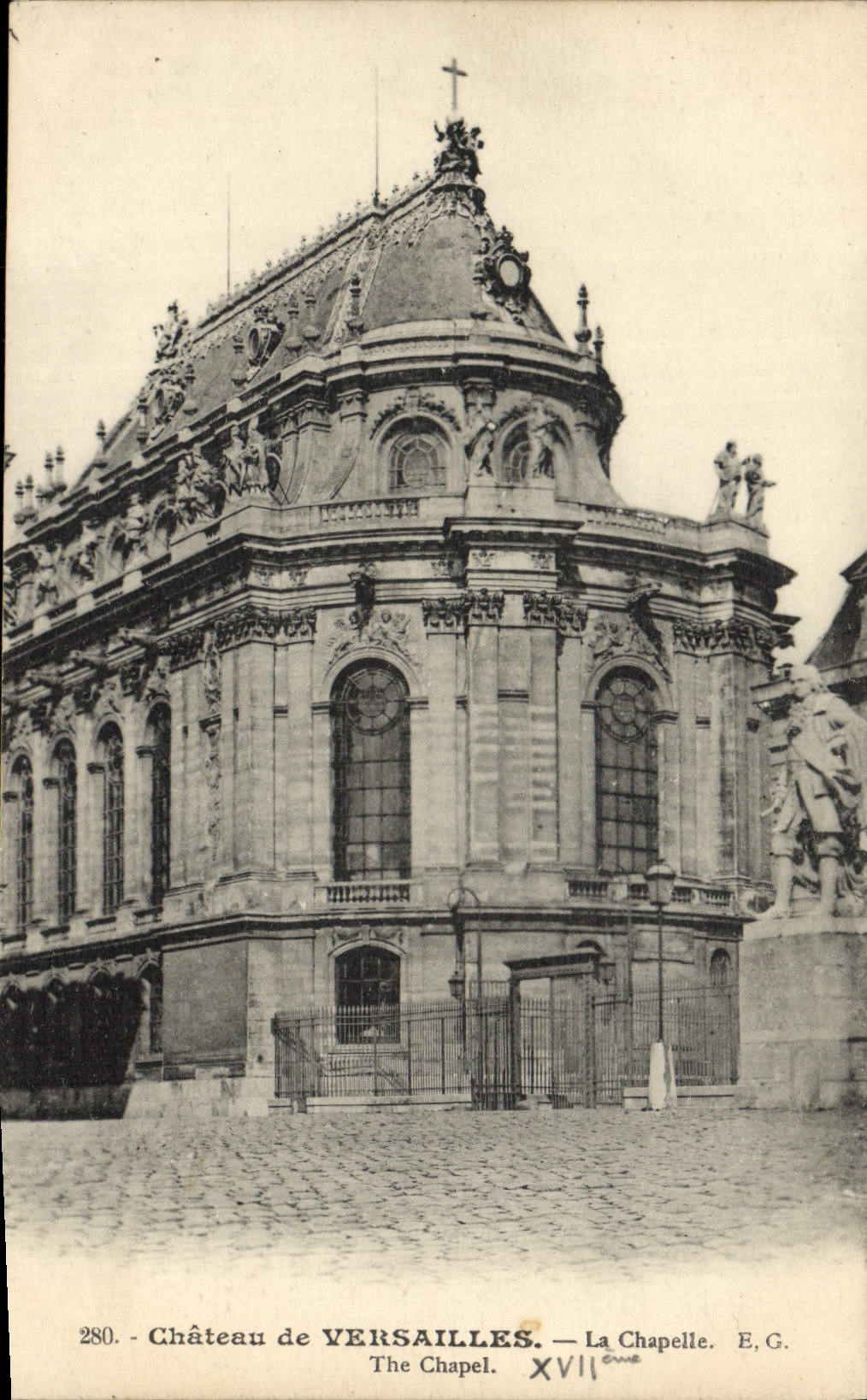 VINTAGE POSTCARD Castle of Versailles La Chapelle