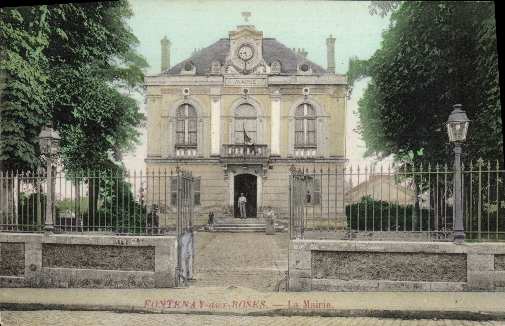 VINTAGE POSTCARD Fontenay with the Roses the Town hall
