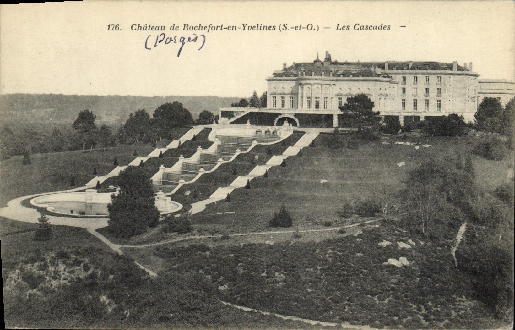 CPA Chateau de Rochefort en Yuvelines Les Cascades 