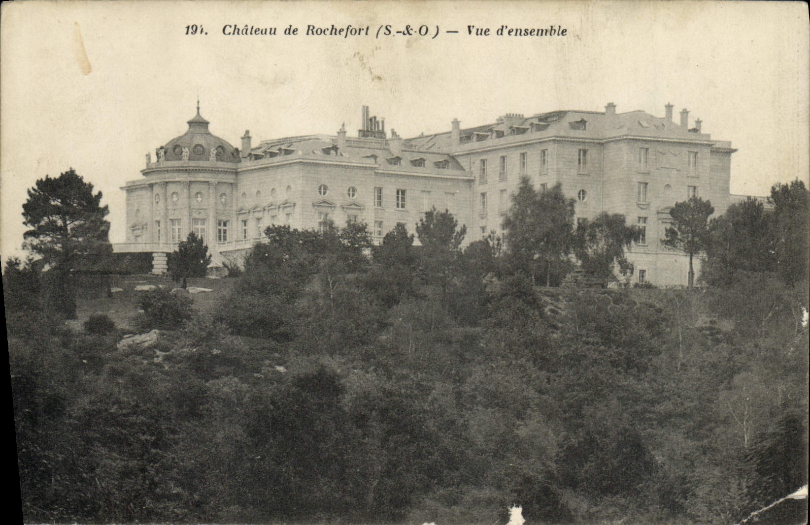 VINTAGE POSTCARD Castle of Rocherfort Overall picture