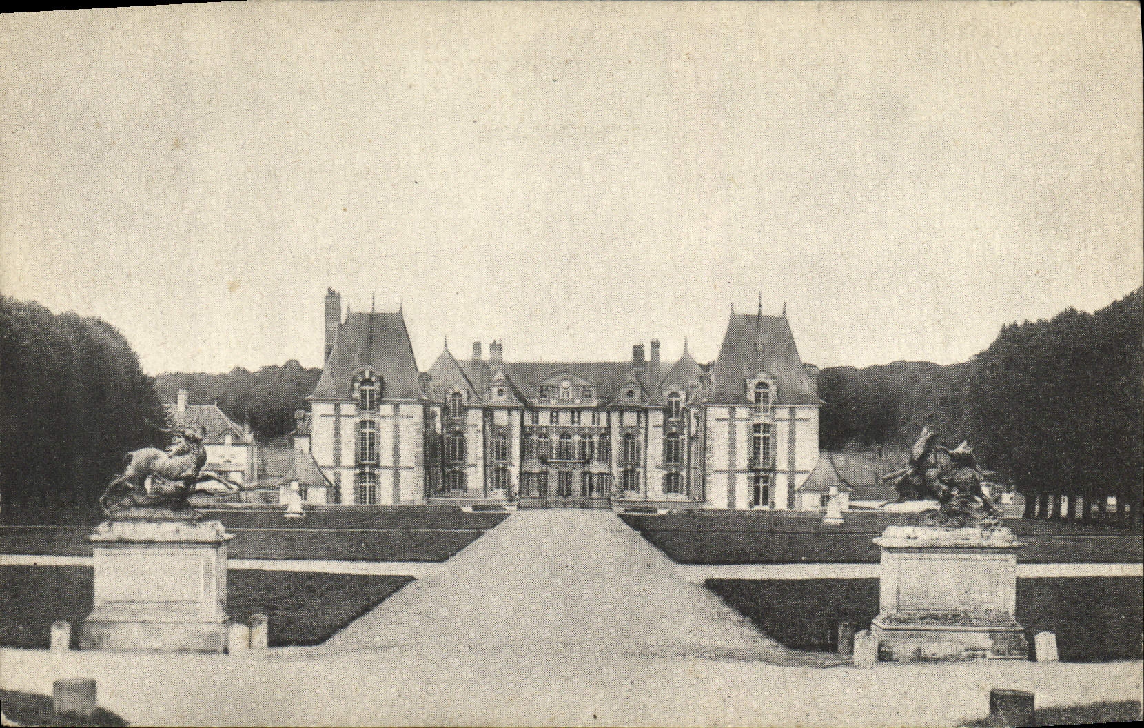 VINTAGE POSTCARD Castle of Grosbois Boissy Light St