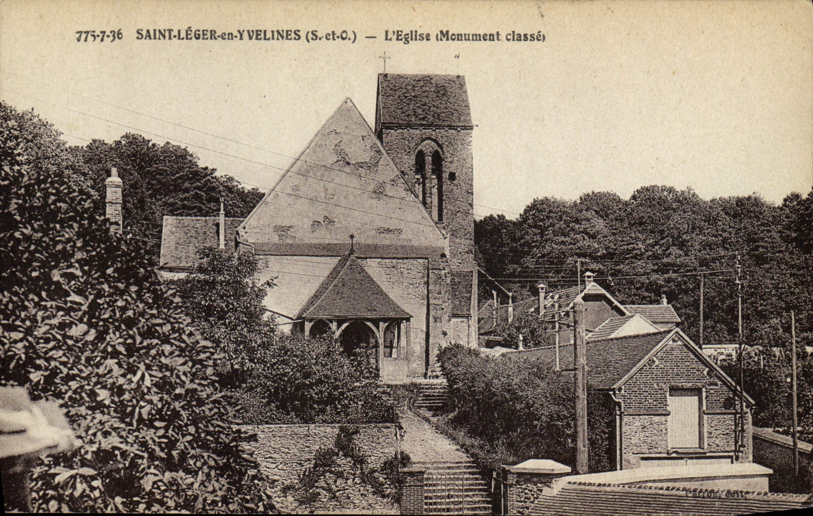 CPA Saint Leger en Yvelines L'Eglise Monument