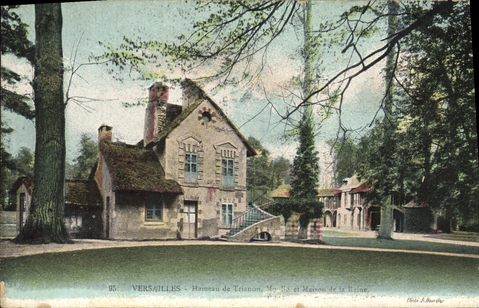 VINTAGE POSTCARD Versailles Hamlet of Trianon Mill and house of the queen