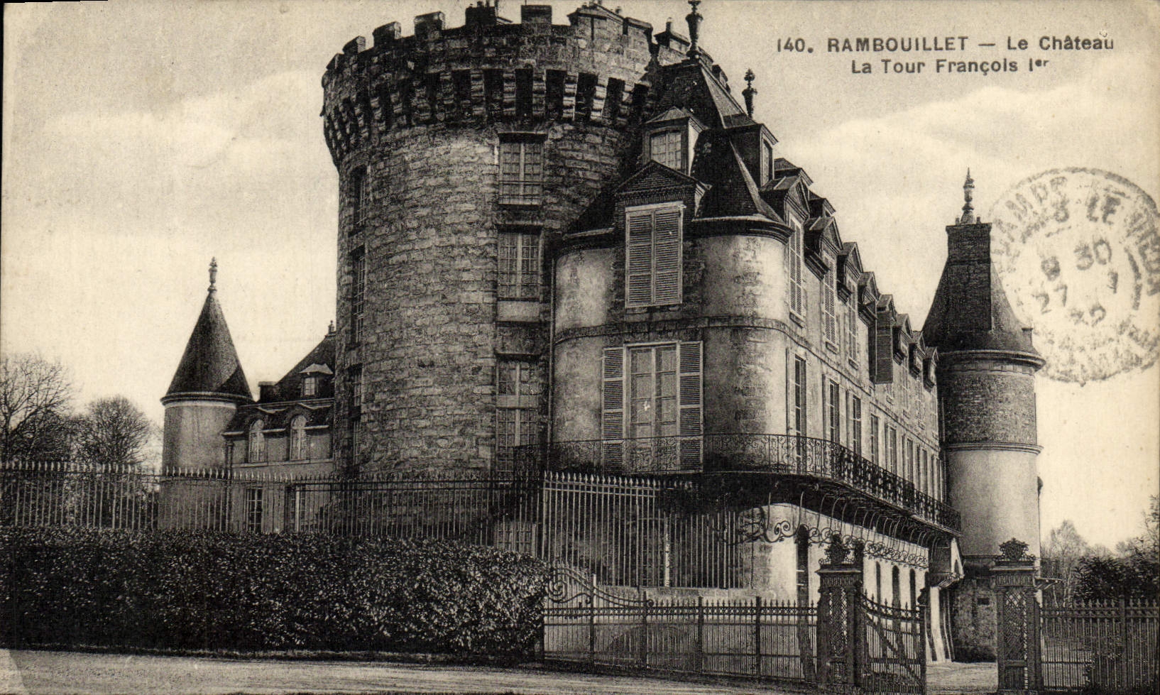 CPA Rambouillet Le Chateau La Tour Francois 1er