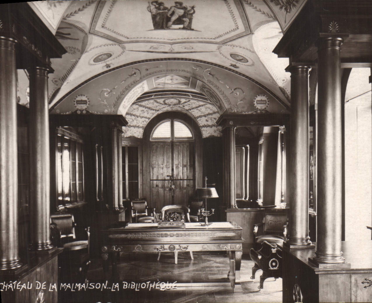 CPA Chateau De La Malmaison La Bibliotheque