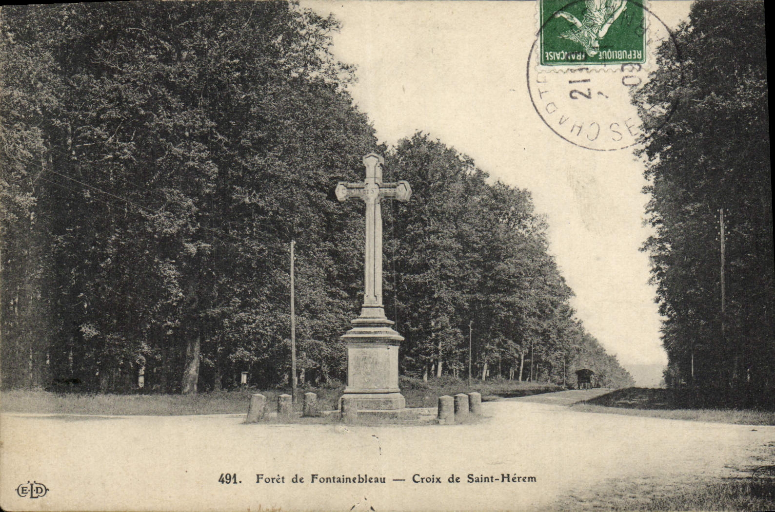 CPA Foret De Fontainebleau Croix De Saint Herem