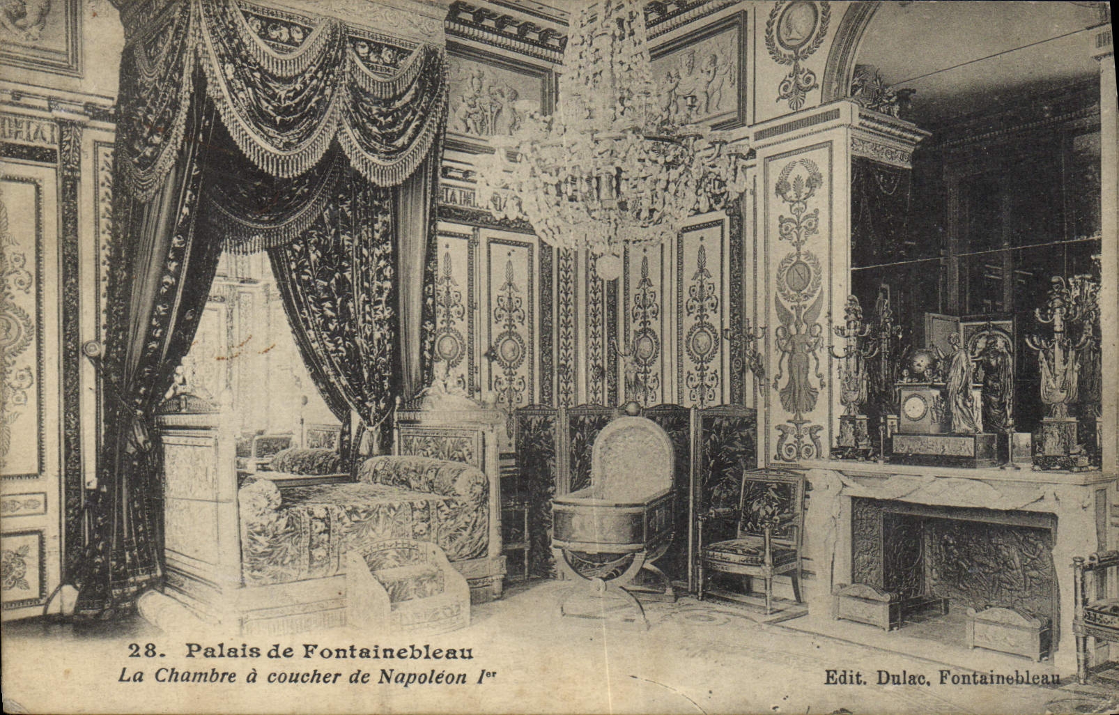 CPA Palais De Fontainebleau La Chambre a coucher de napoleon 1er
