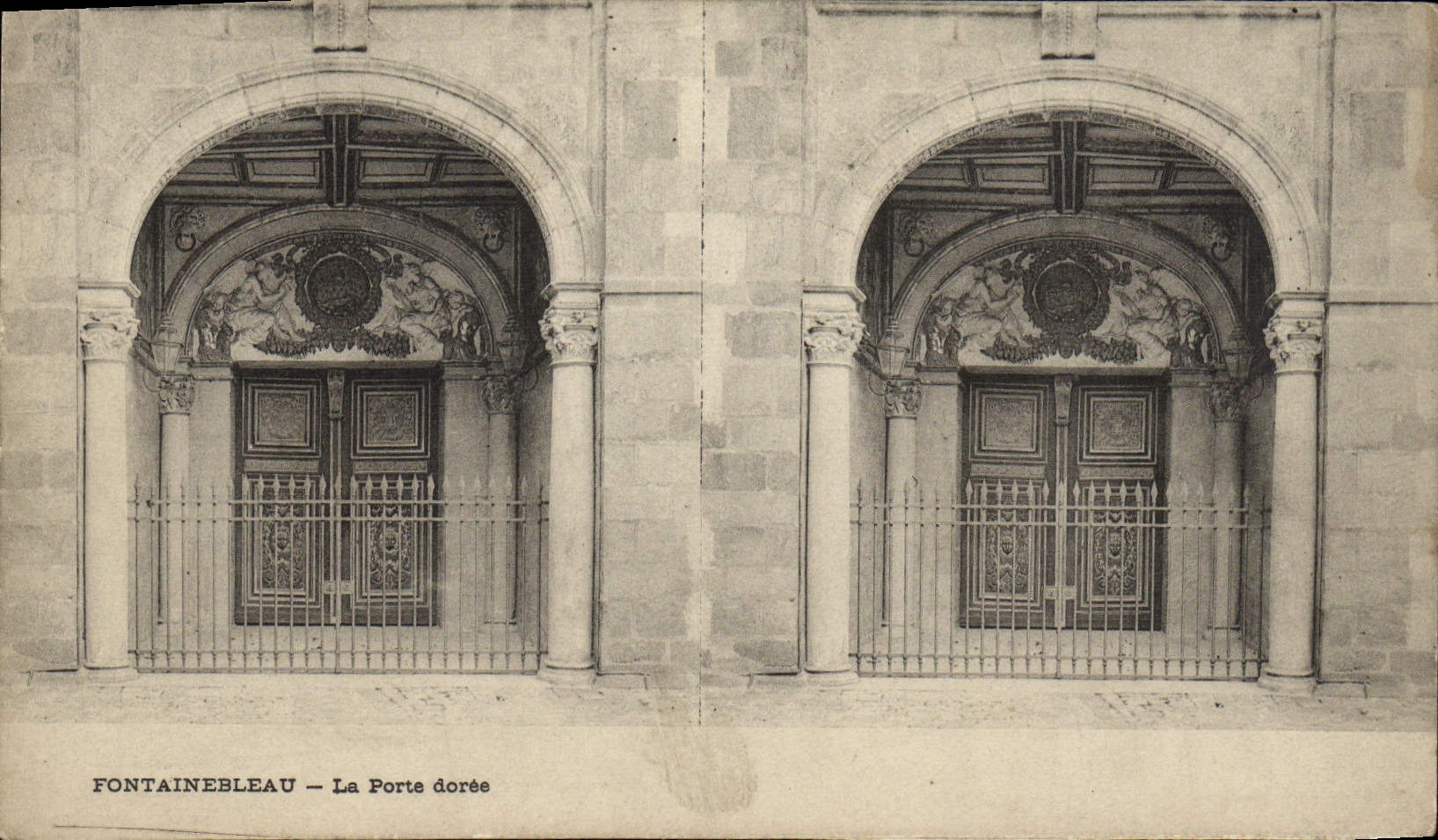 VINTAGE POSTCARD Fontainebleau the Gate Golden