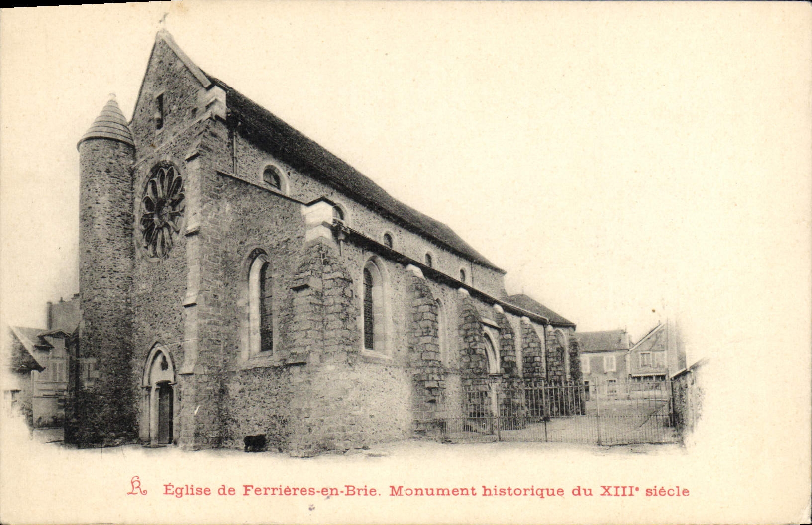 VINTAGE POSTCARD Church Of Tool bags In Brie Historiqe Monument