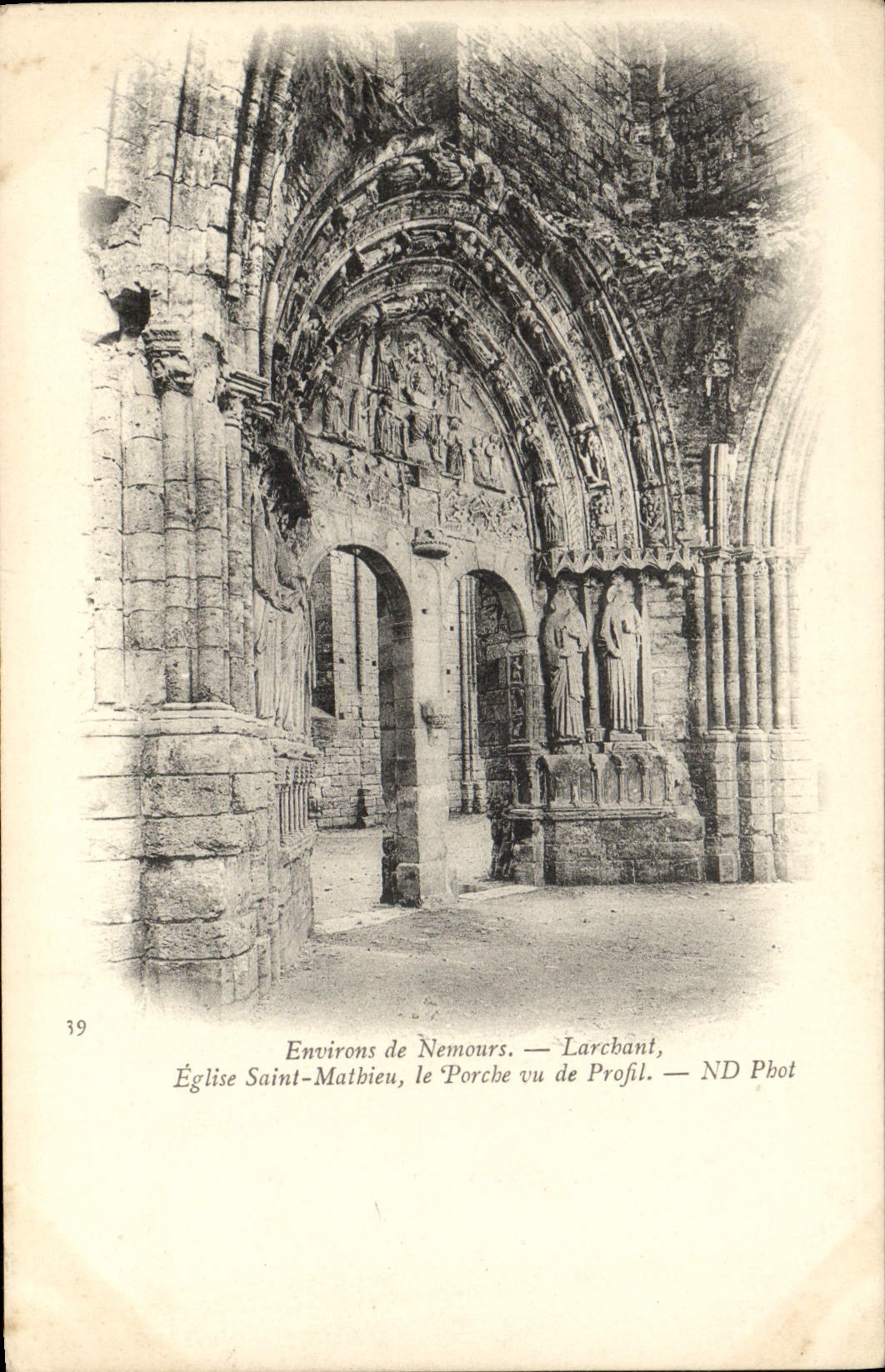 VINTAGE POSTCARD Surroundings De Nemours Larchant Church Holy Malbieu the Porch Seen of Profile