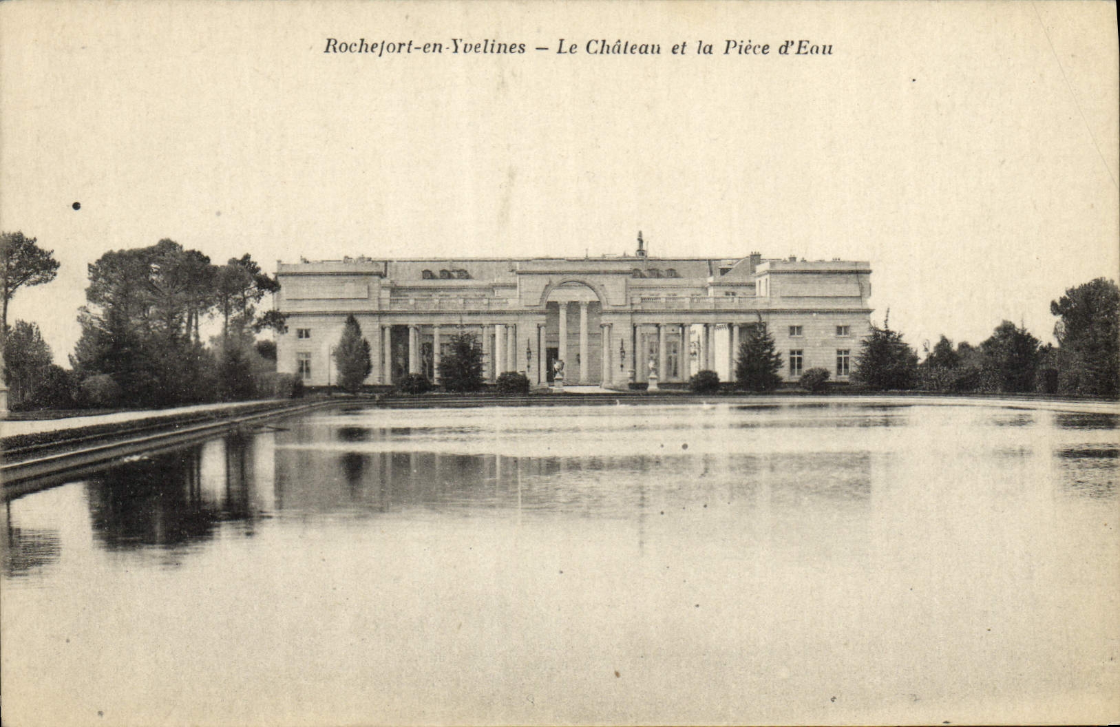 VINTAGE POSTCARD Rochefort In Yvelines the Water Castle And Part