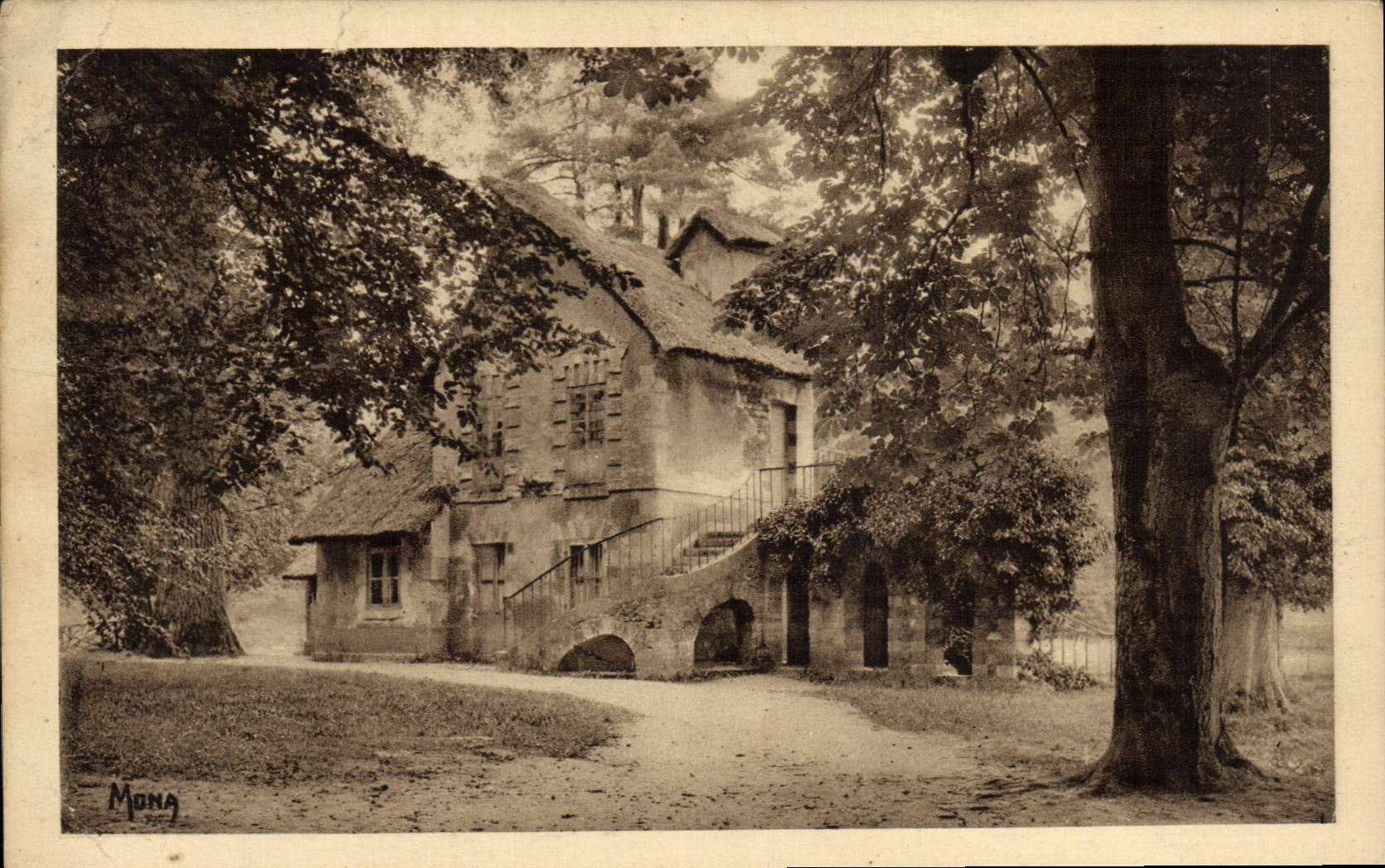 VINTAGE POSTCARD Small Tables Of Versailles Hamlet Of Small Trianon