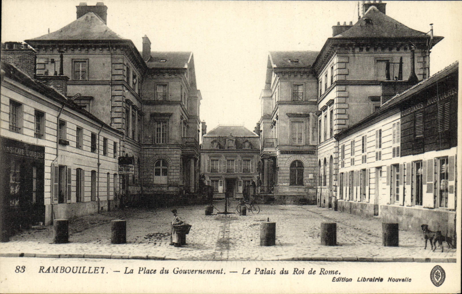 CPA Rambouillet La Place Du Gouvernement le palais du roi de Rome Napoleon II