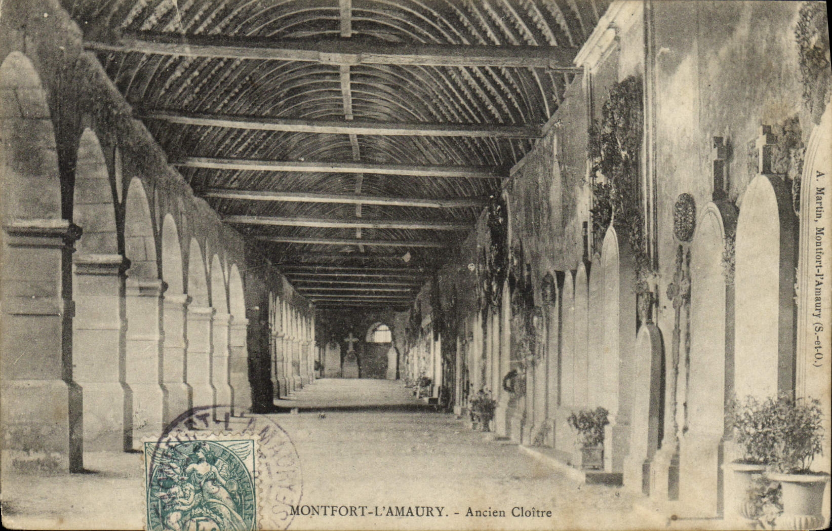 CPA Montfort L'Amaury Ancien Cloitre