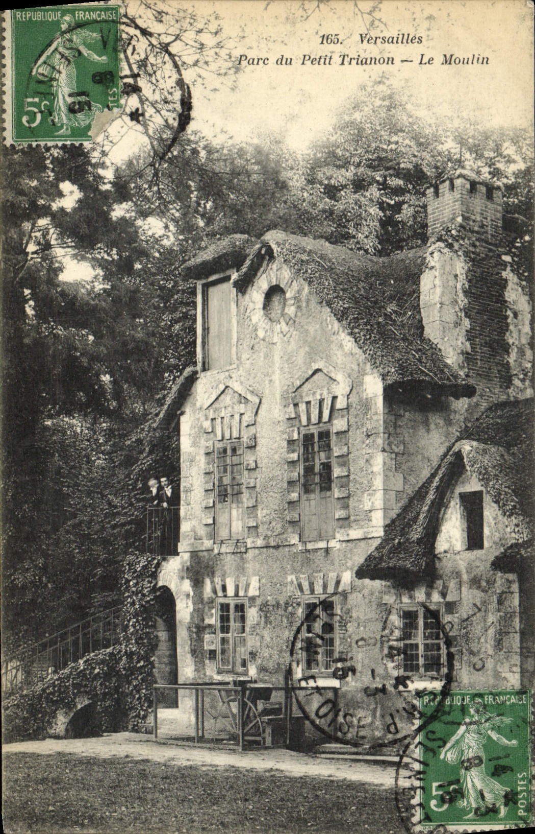 CPA Versailles Parc du Petit Trianon Le Moulin