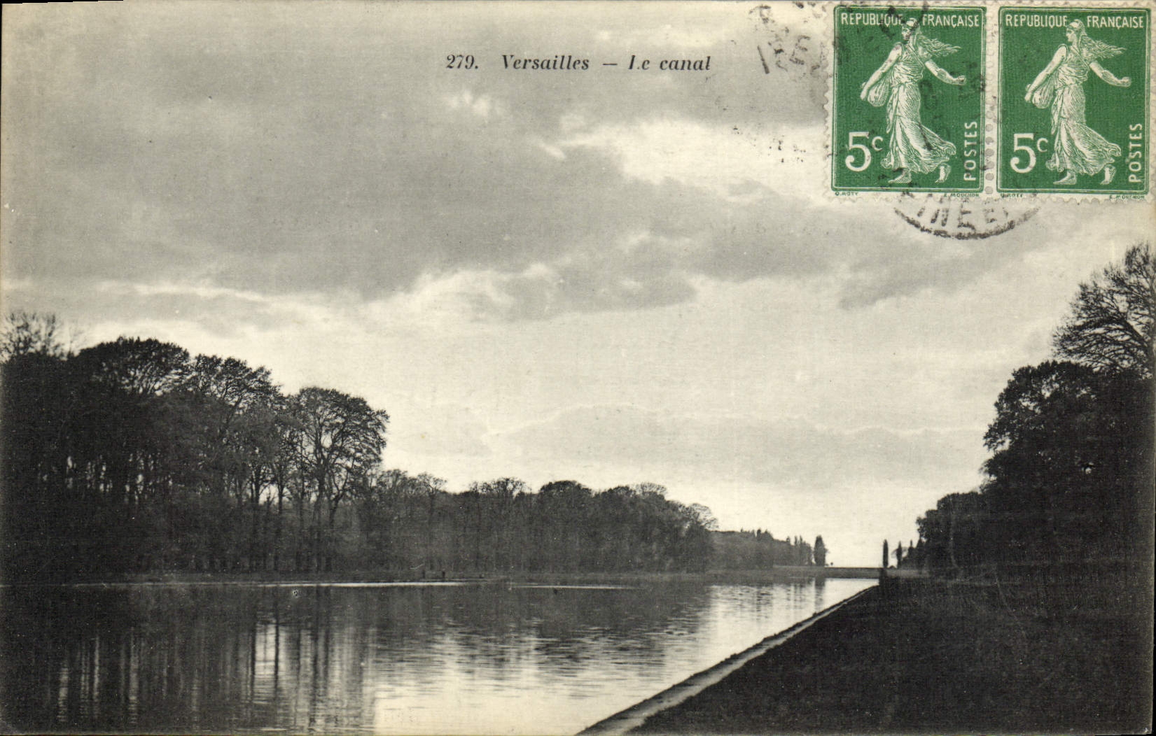 POSTAL Versalles de la VENDIMIA el canal