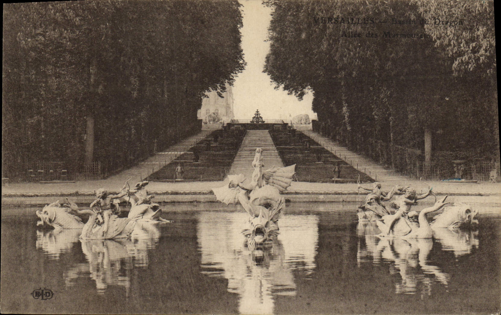 CPA Versailles Bassin du Dragon Bassin des Marmousets