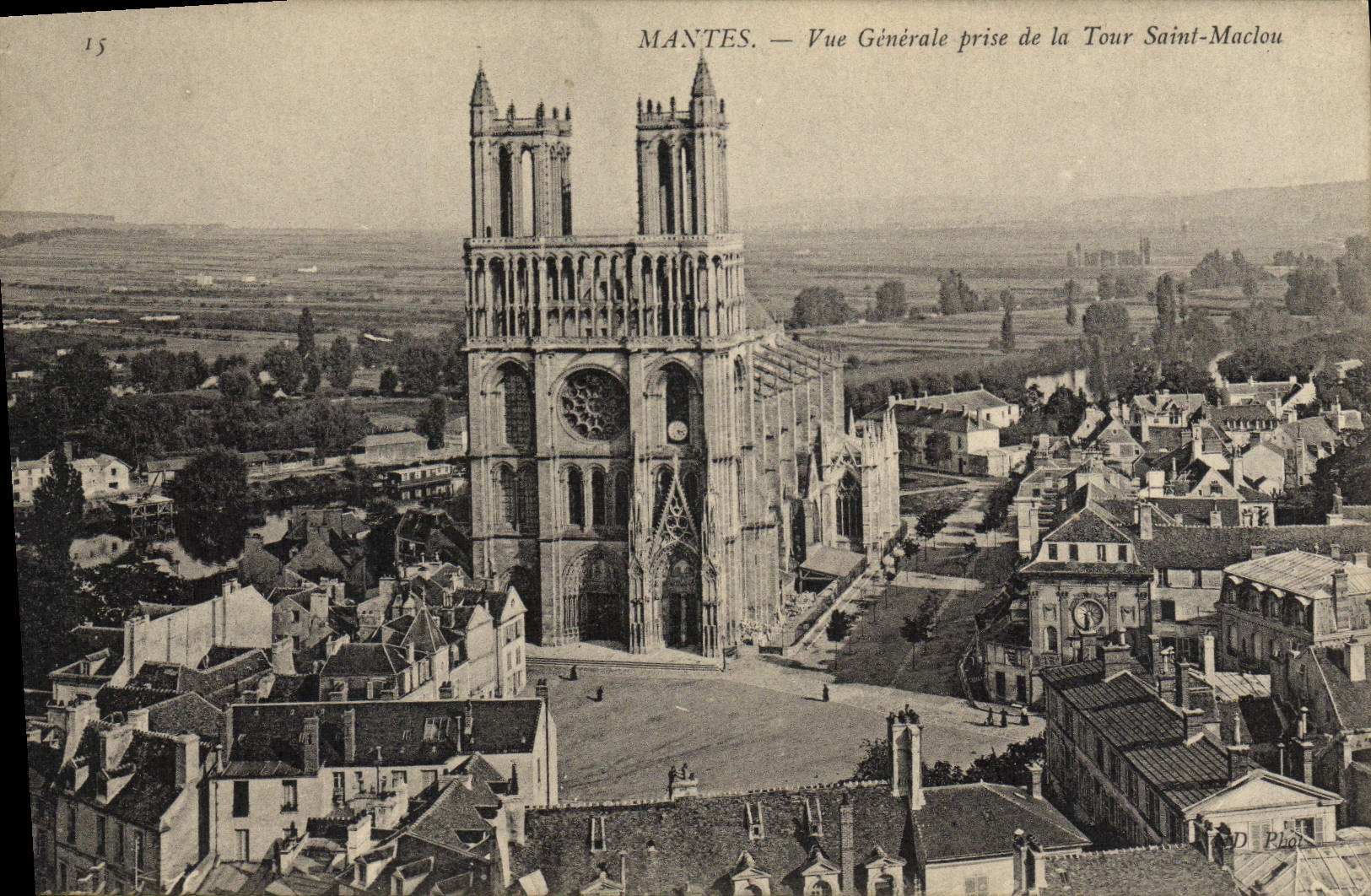 CPA Mantes Vue Generale Prise de la Tour Saint Maclou