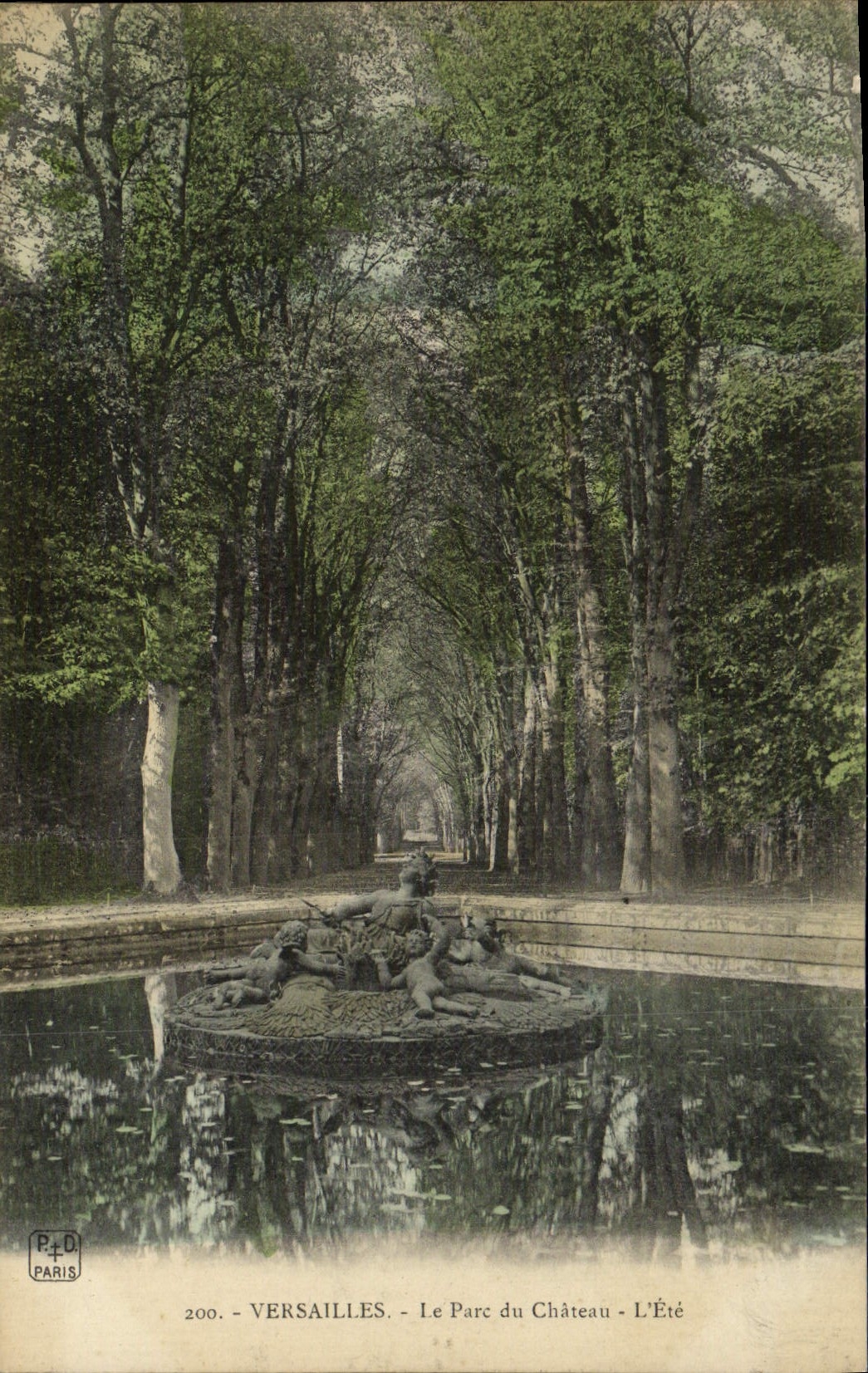 POSTAL Versalles de la VENDIMIA el parque del castillo el verano