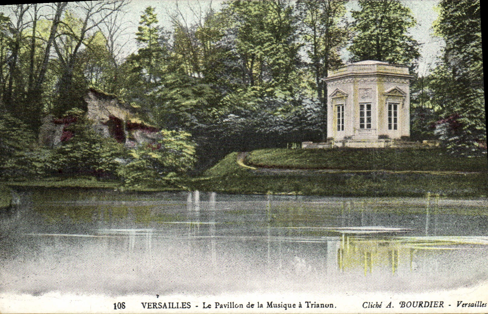 CPA Versailles Le Pavillon de la Musique a Trianon