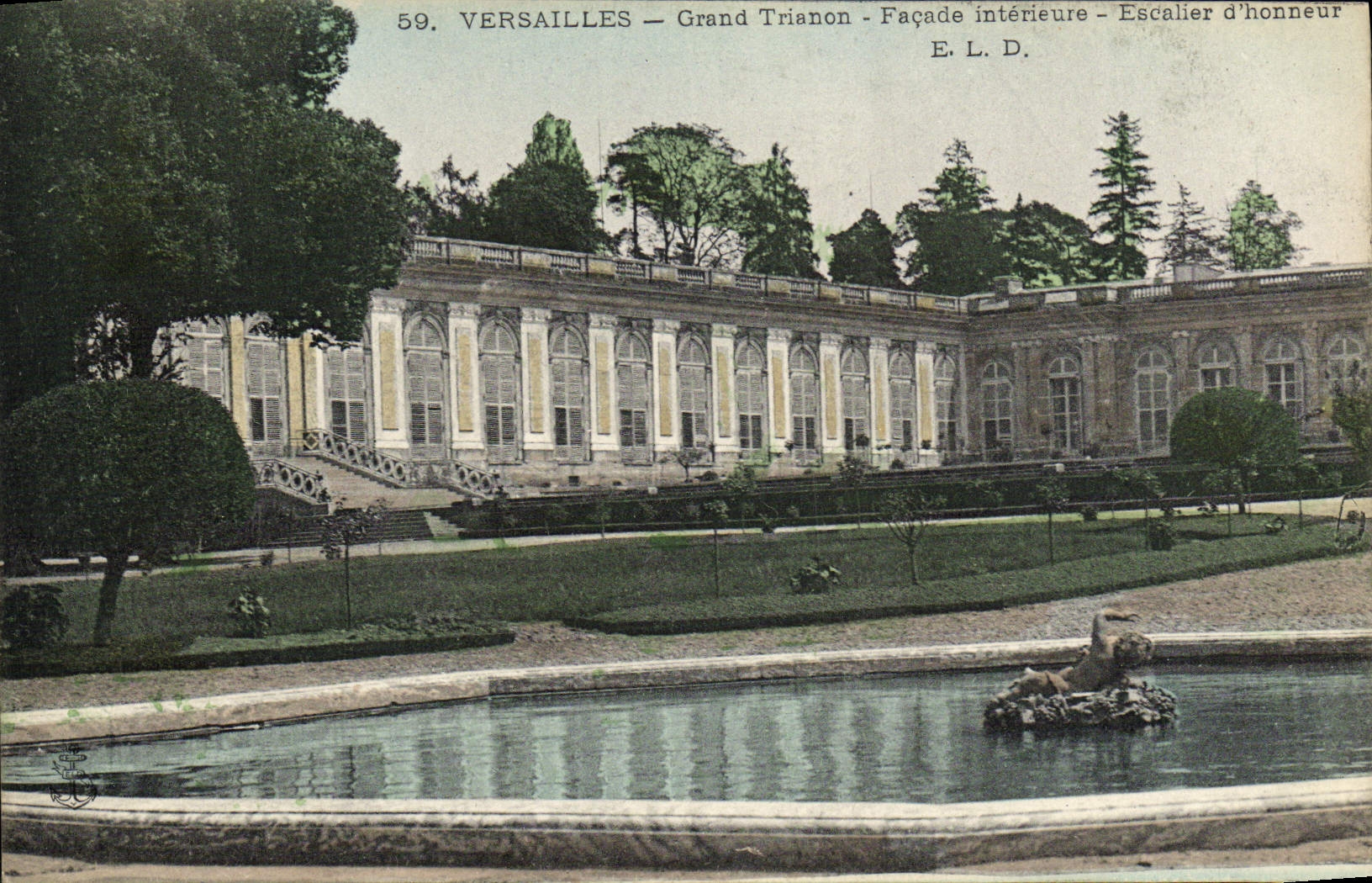 CPA Versailles Grand Trianon Facade Interieure Escalier d'honneur